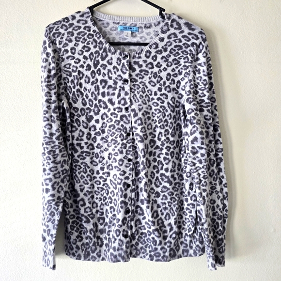 Old Navy Sweaters - OLD NAVY MATERNITY Gray Animal Print Cardigan Button Down Leopard Print Large